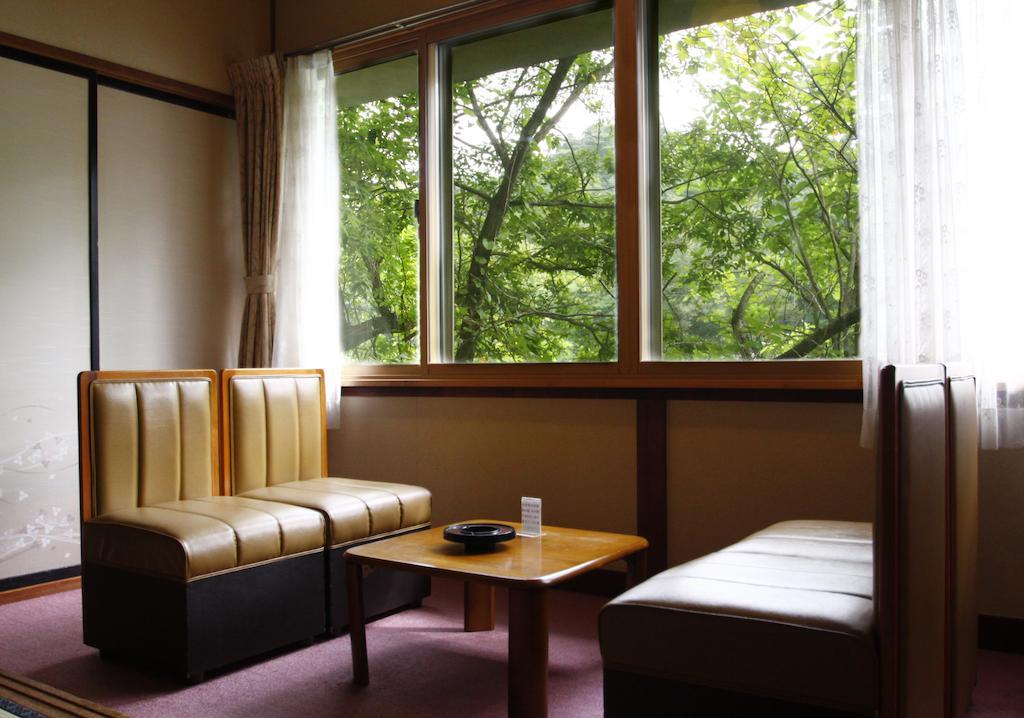 Shosenkaku Hotell Nagano Rum bild